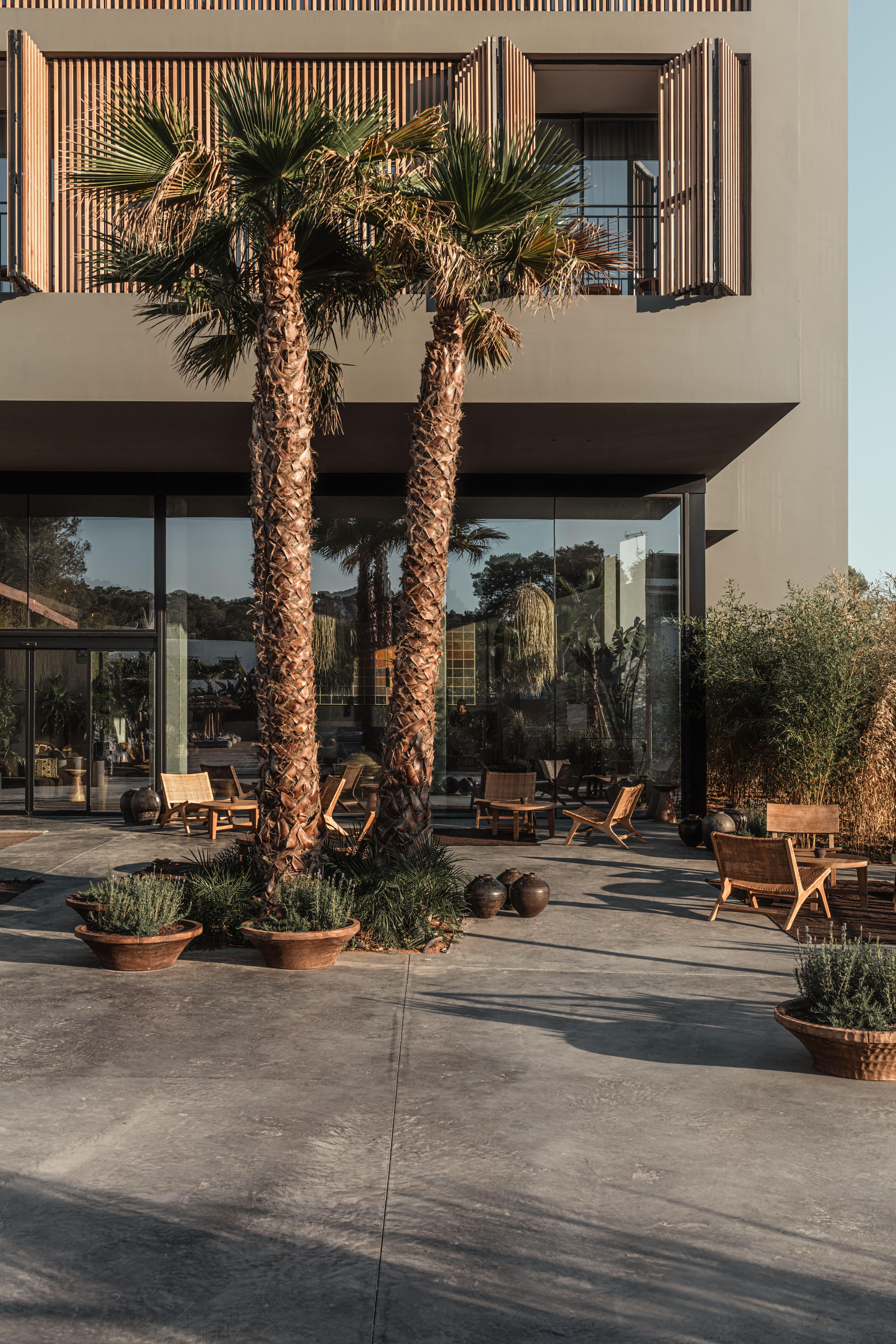 Oku Ibiza (Adults Only) Hotel San Antonio Kültér fotó The patio at the hotel
