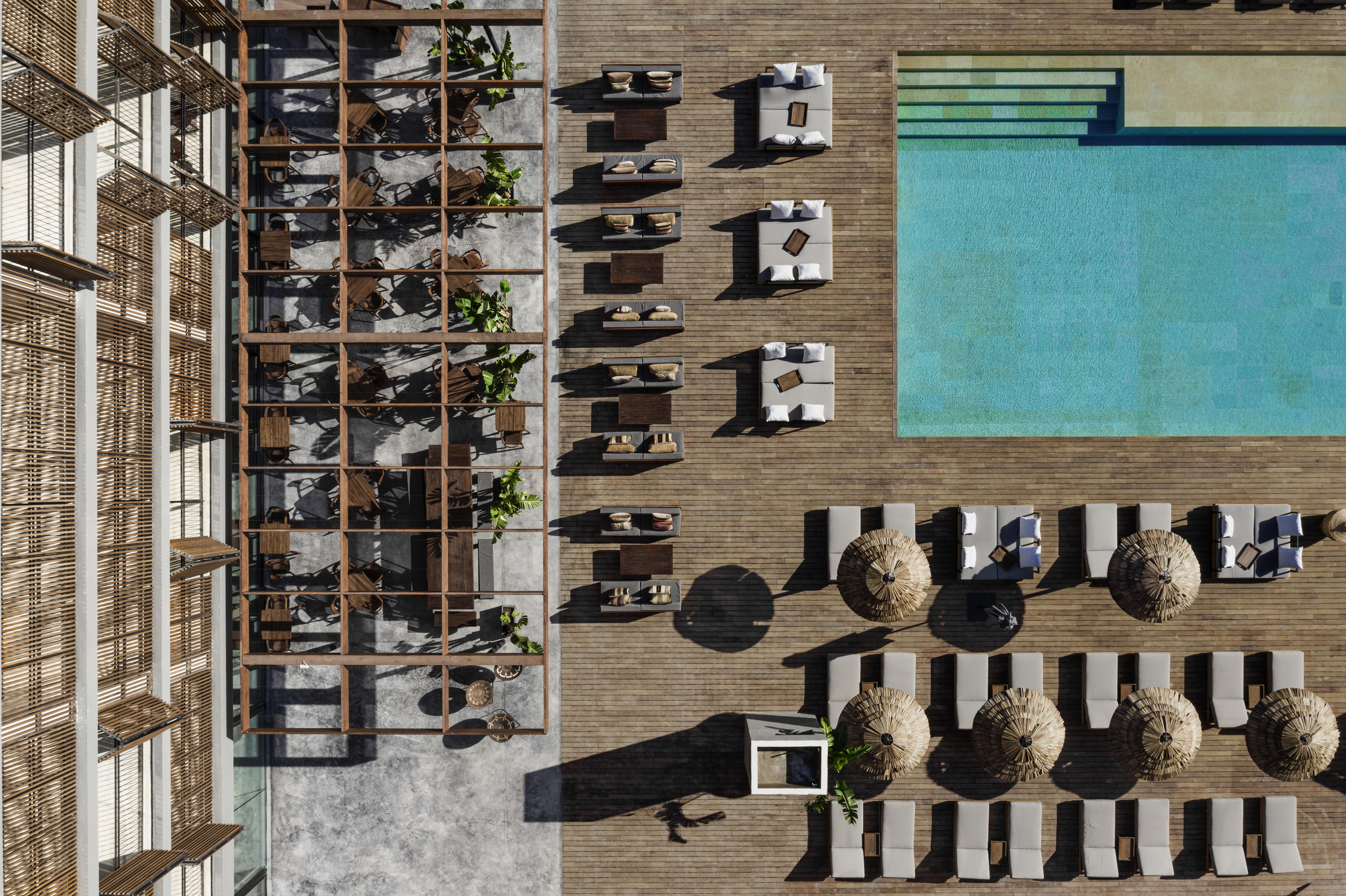 Oku Ibiza (Adults Only) Hotel San Antonio Kültér fotó The pool at the hotel